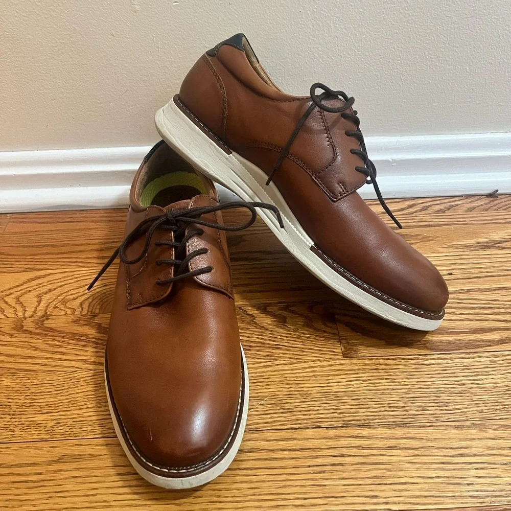 EUC Florsheim Comfortech Men's Brown Leather Shoes - size 7.5